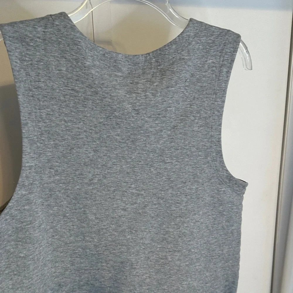 Nike Women's Heather‎ Gray Muscle Tee